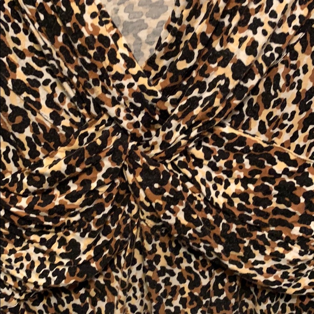 Top - Picture 2 of 2